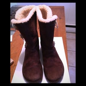 Brown Ugg below the calf suede and shearling boots